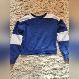 Universal Threads Crop Sweater